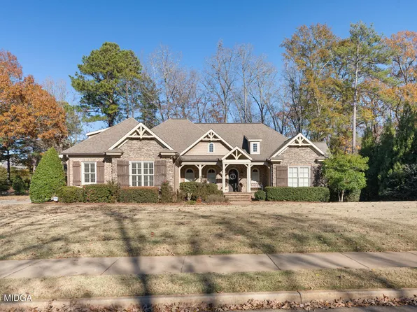 8 Balintore Ct, Macon, GA 31210
