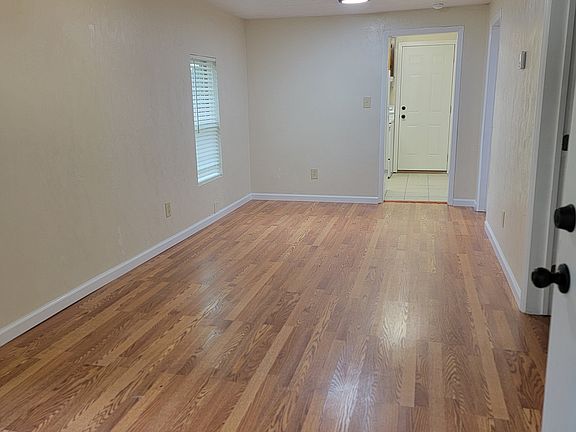 4th image of 2125 Woodward Rd
