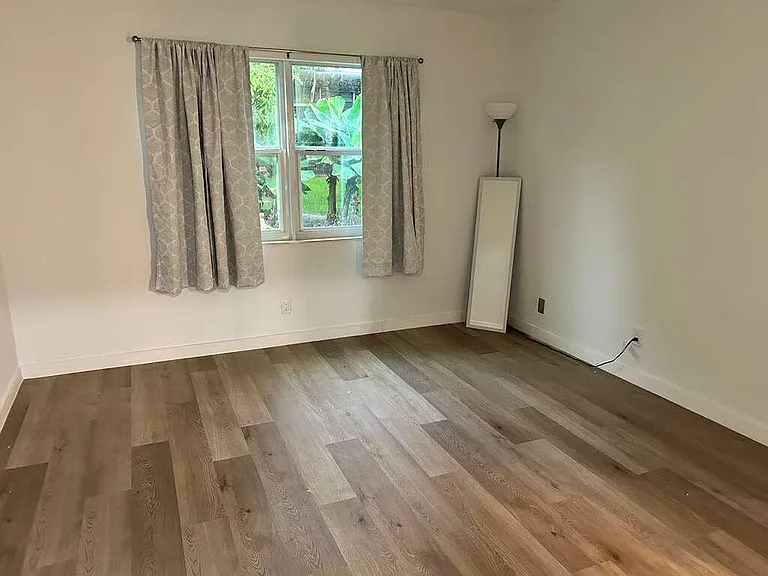 3115 Oakland Shores Dr #E103 — Photo 8