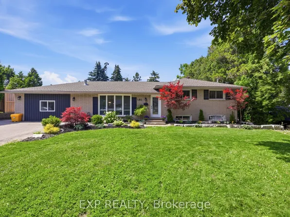 282 Harmony Rd, Hamilton, ON L9G 2T2