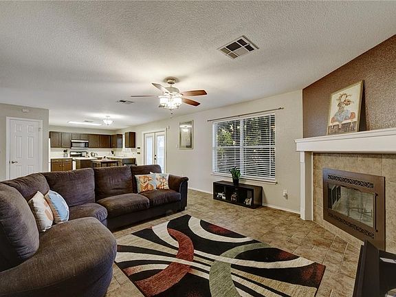 4th image of 12308 Kelton Dr