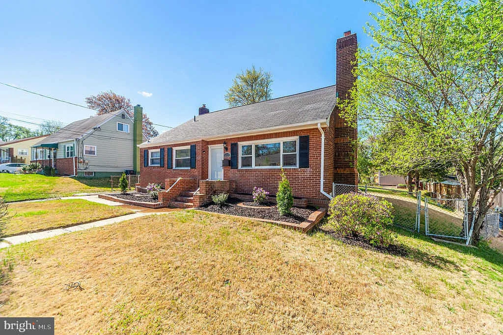 1409 Colony Rd photo 1