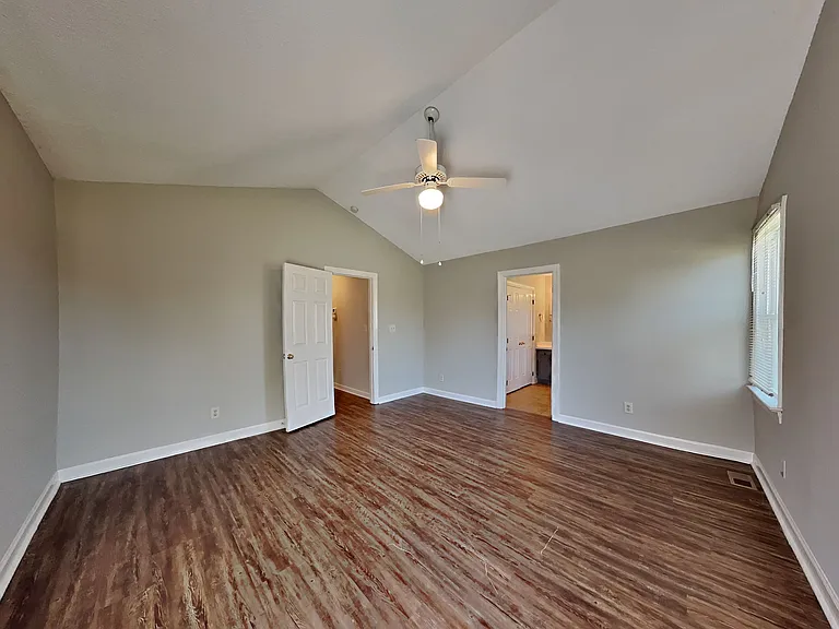 3016 Lindsay Dr — Photo 15
