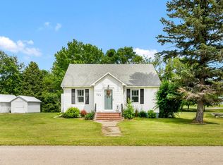331 Kenyon Ave, Grandin, ND 58038