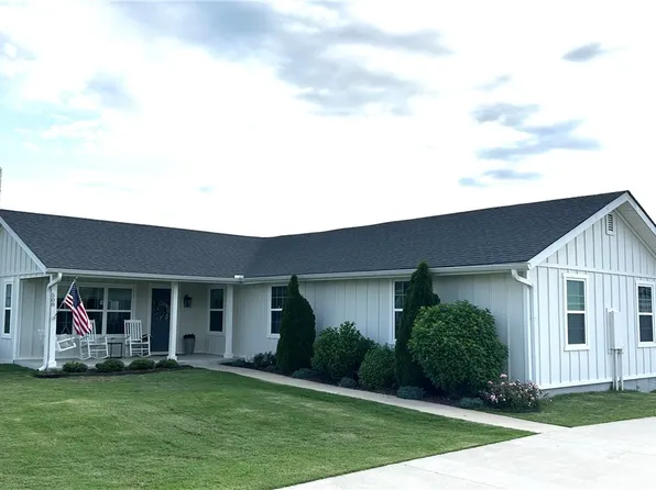 508 Drain Rd, Farmington, AR 72730