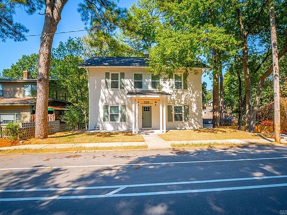2nd image of 1109 Kavanaugh Blvd