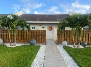 1327 Towhee St, Homestead, FL 33035