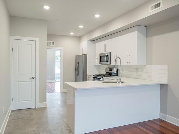 3rd image of 1521 N 6th St #2