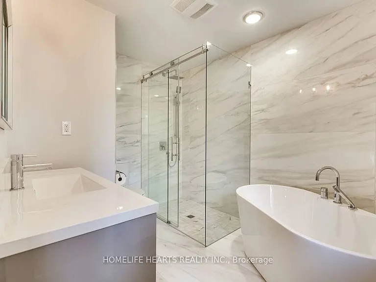 730 Drury Ln — Photo 25