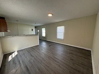 Building Photo - 815 Monroe Ln