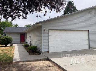 2152 SW 2nd Ave, Ontario, OR 97914