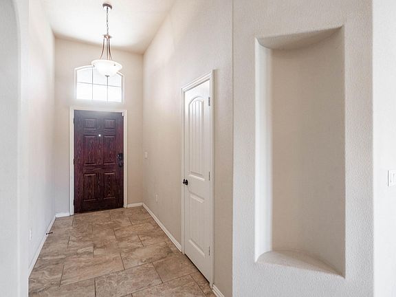 4th image of 1503 San Miguel Ave