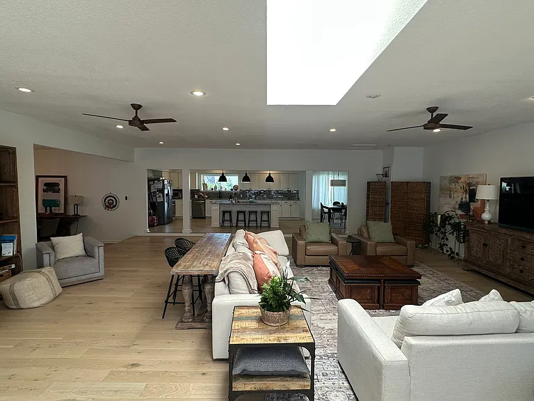 1111 Parnell Dr — Photo 8