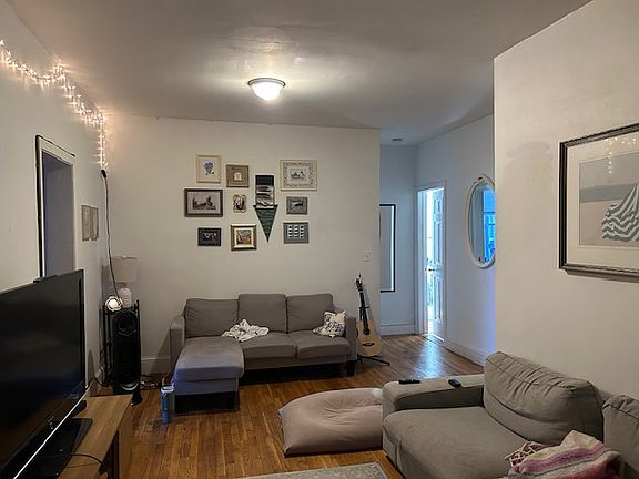 2nd image of 57 Egmont St #1