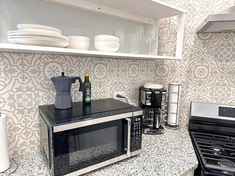 Full Kitchen