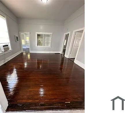 130 E 5th St — Photo 2