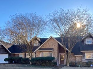 1051 Northpointe Dr, Jackson, MS 39211