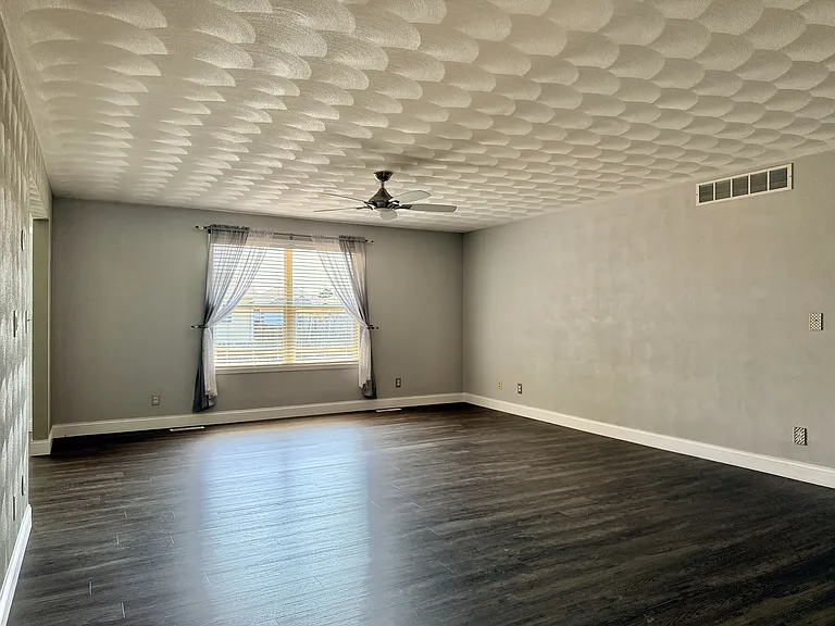 11291 Linden Blossom Ln — Photo 4