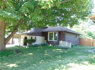 4120 79th St, Urbandale, IA 50322