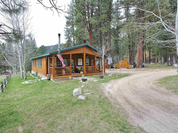 8 Joes Ln, Lowman, ID 83637