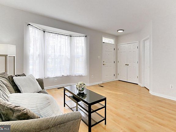 3rd image of 3804 Koval Ln