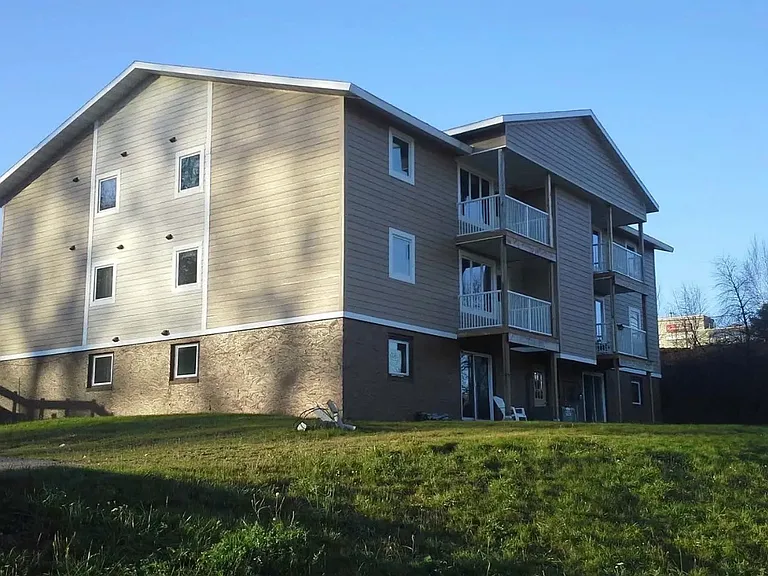 900 E Lakeshore Dr — Photo 6