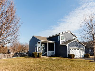 1251 S Pleasant Hill Gate, Waukegan, IL, 60085