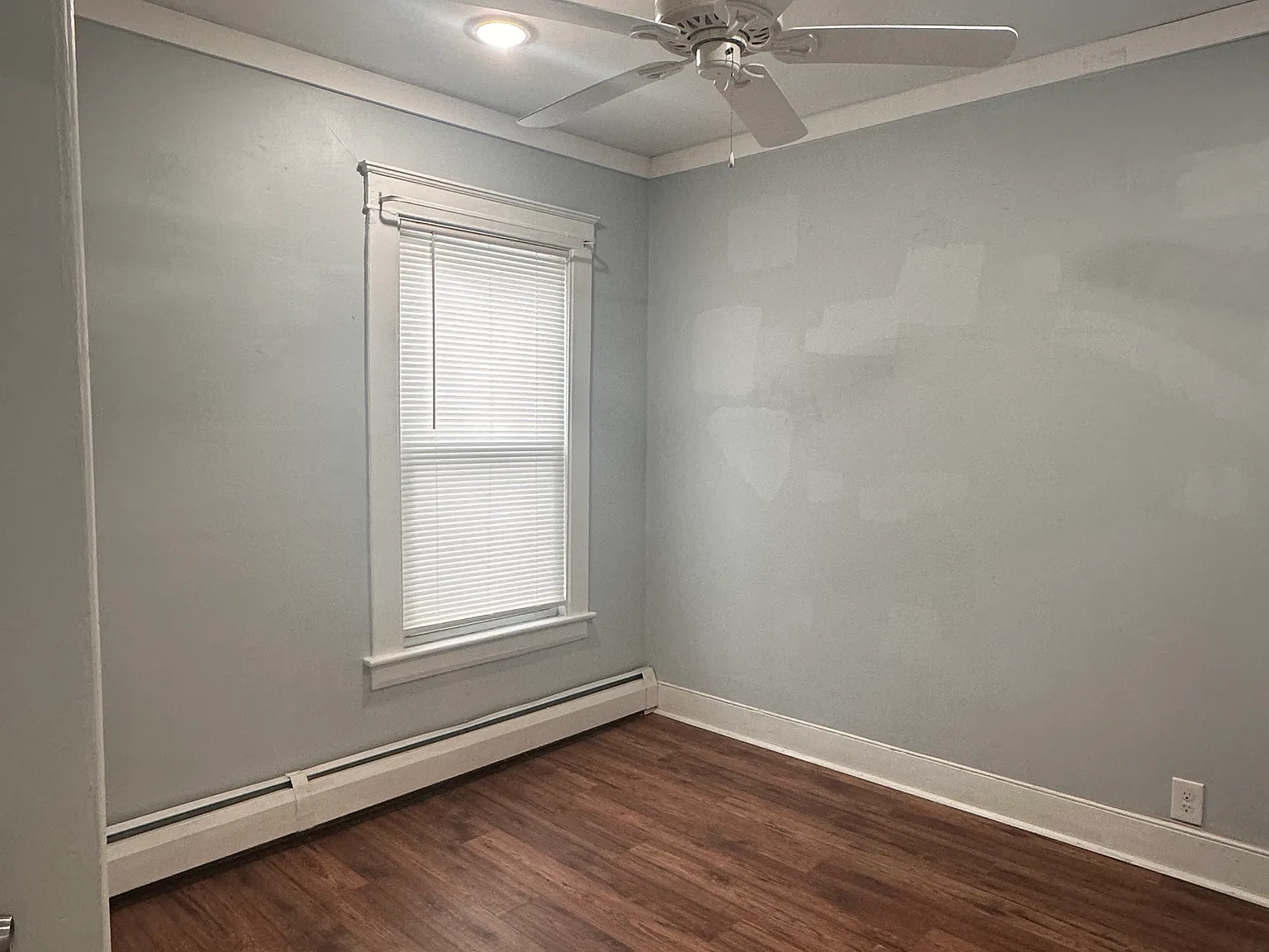 3 bed, 1200 sqft, $1,500 — Photo 2
