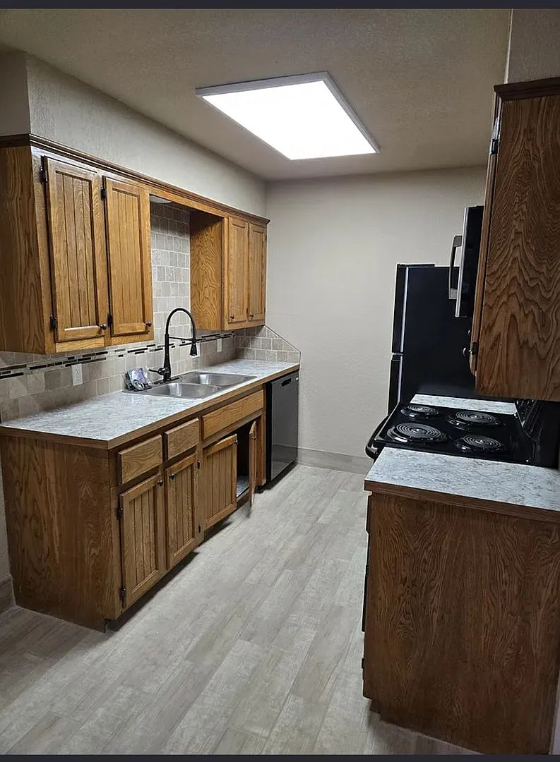 Perdido-Ironwood Apts — Photo 1