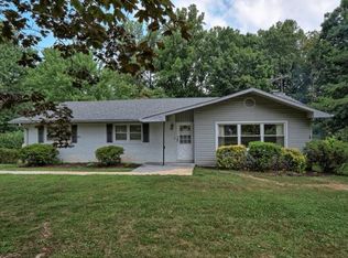 175 Dogwood Village Rd, Jonesborough, TN 37659