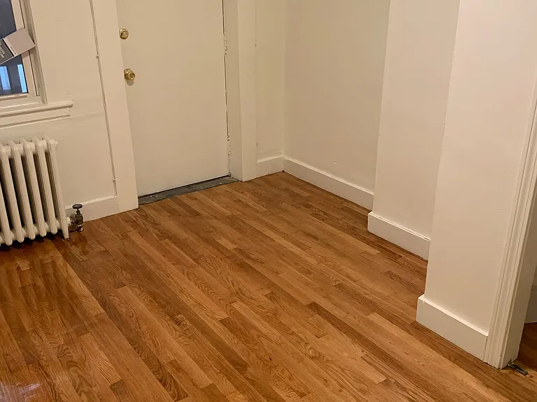 32 Edgerly Rd E — Photo 7