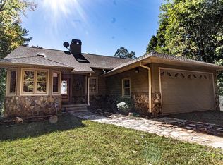 17 Center Grid Rd, Murphy, NC 28906