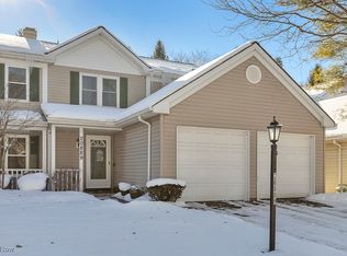 20889 Springfield Cir, Strongsville, OH
