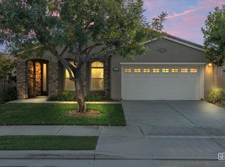 6100 Colchester Pl, Bakersfield, CA 93306