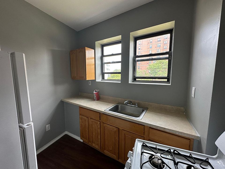1st image of 224 S Orange Ave #7E