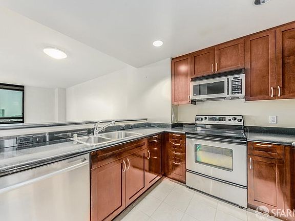 2nd image of 260 King St Unit 1207