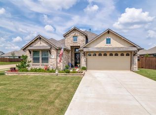 809 Hutson Dr, Royse City, TX 75189