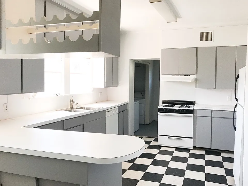 Large Kitchen