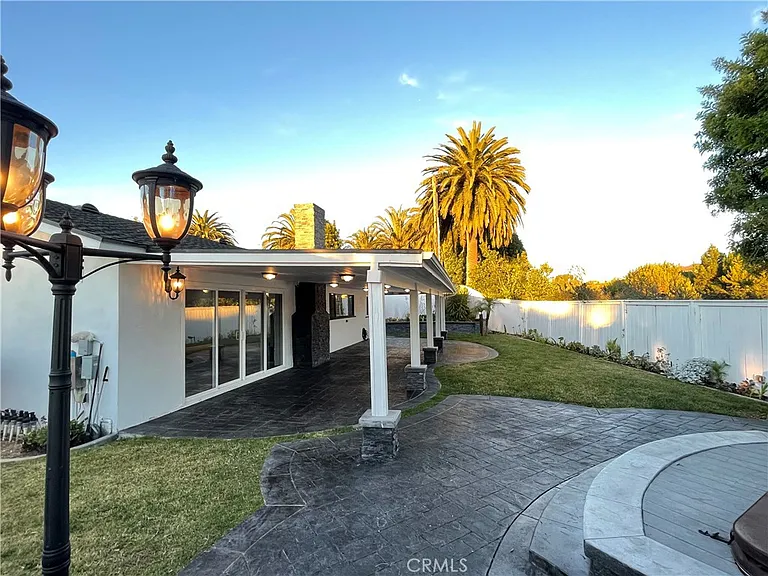 6326 Villa Rosa Dr — Photo 7