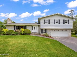 11 Johnson Rd, Mechanicville, NY 12118