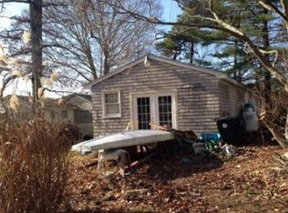 43 Lakewood Rd, Dartmouth, MA 02747