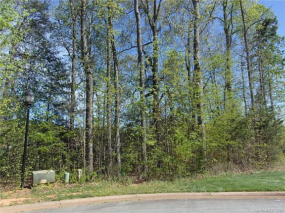 4th image of 164 Mossy Oak Ln #29