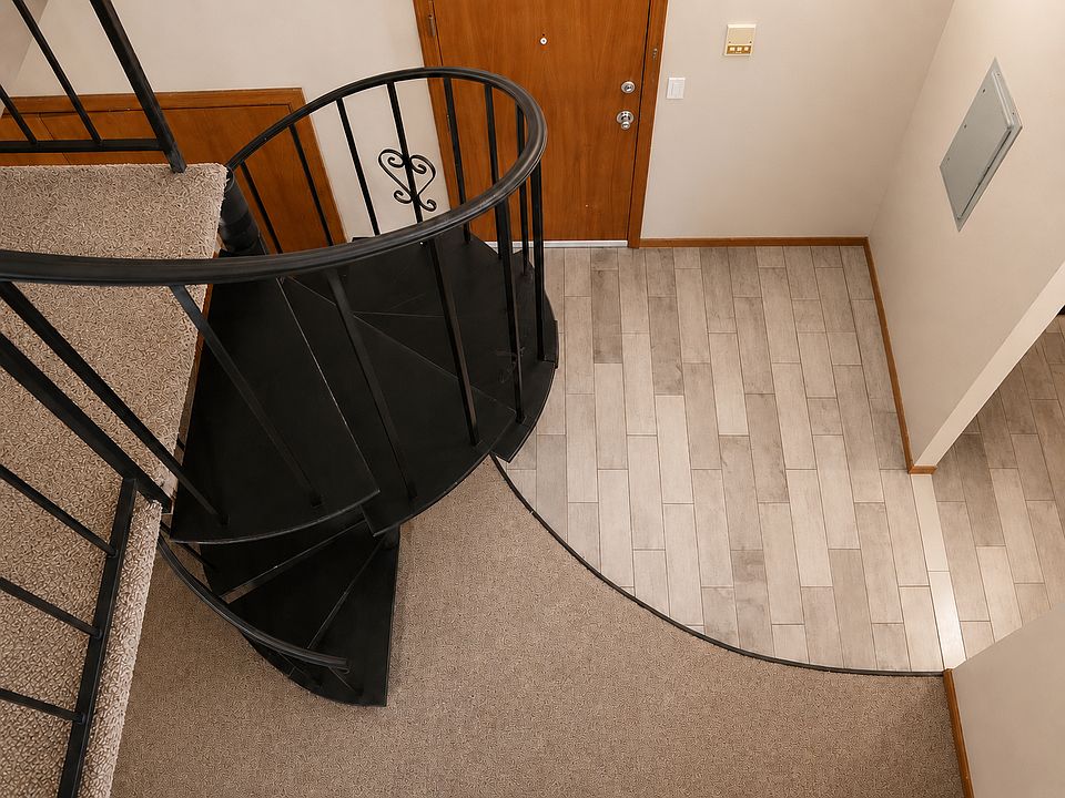 1st image of 1924 Elizabeth Ave #8