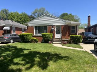 8460 Riverview St, Dearborn Heights, MI 48127