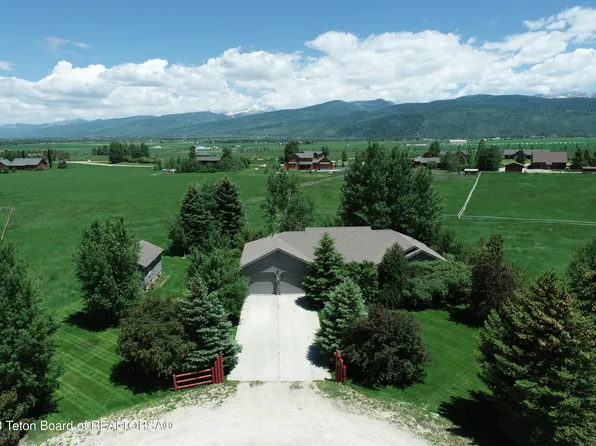 1945 Running Horse Trl, Victor, ID 83455