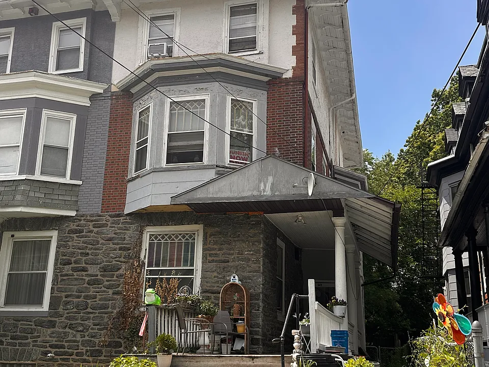 247 W Hansberry St #3