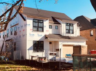 679 S Bryan St, Elmhurst, IL 60126