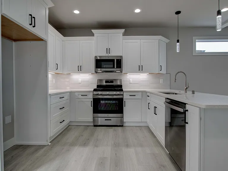 806 Rio Vista Loop — Photo 2