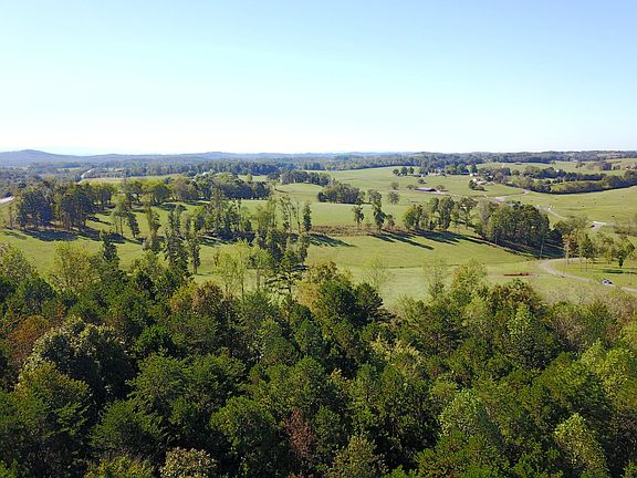 3rd image of Bat Creek Shores Ln