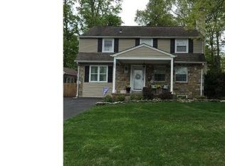 1889 Edge Hill Rd, Abington, PA 19001